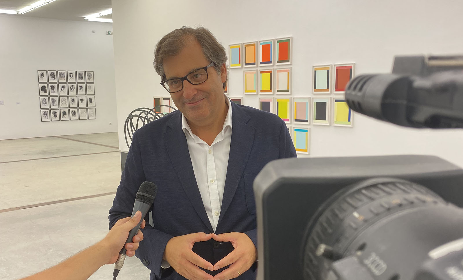 Illeslex participa en la inauguración de la exposición...